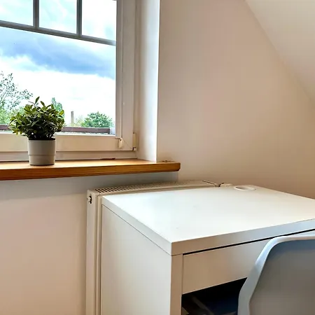 Nw Przy Hipodromie Kwatera prywatna *