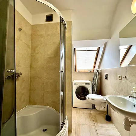 Nw Przy Hipodromie 民宿 索波特