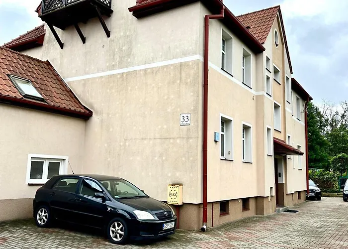 Nw Przy Hipodromie Проживание в семье *